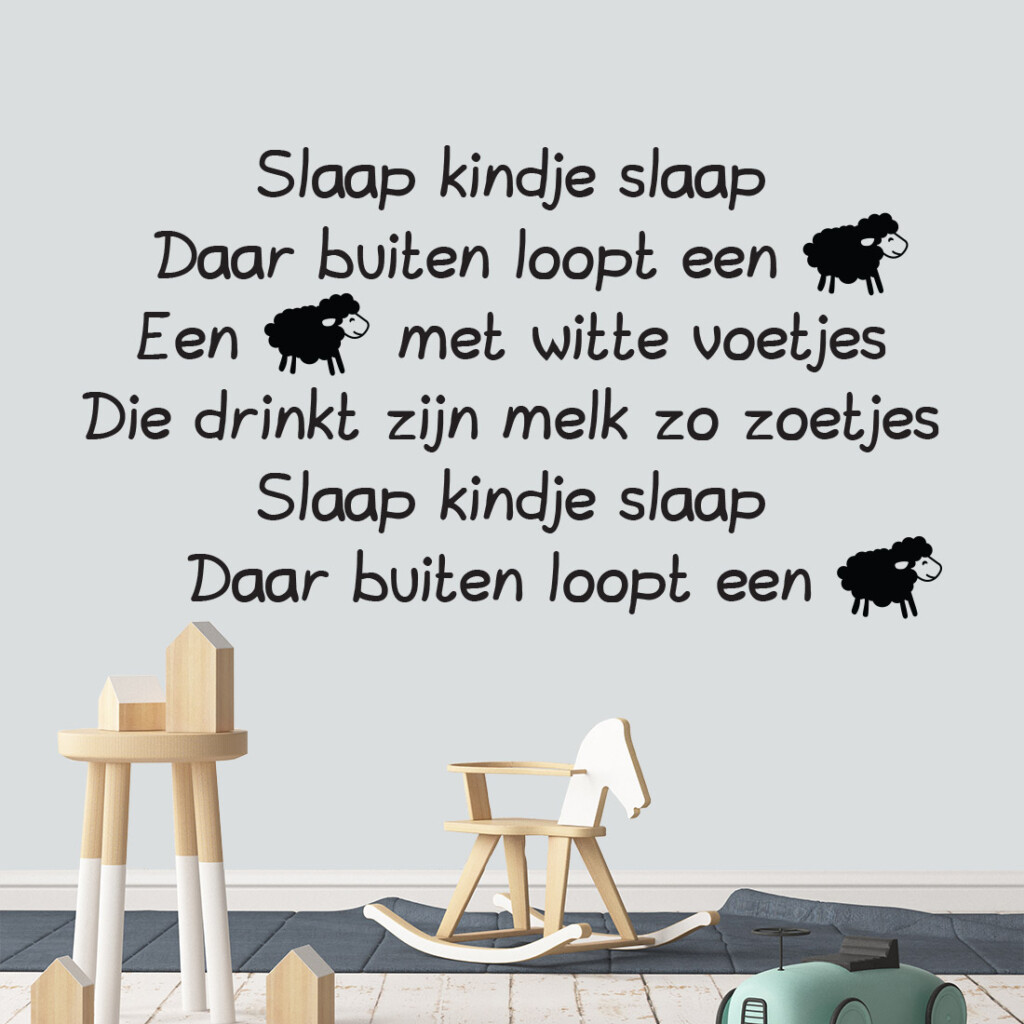 muursticker-slaap-kindje-slaap-daar-buiten-loopt-een-schaap