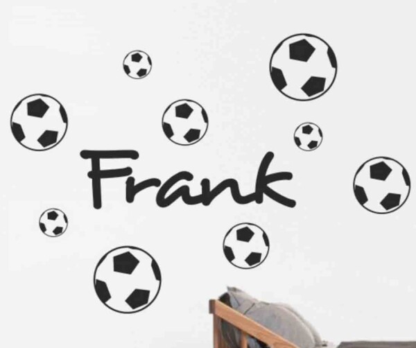 eigen-naam-voetballen-muursticker-stoer-kinderkamer