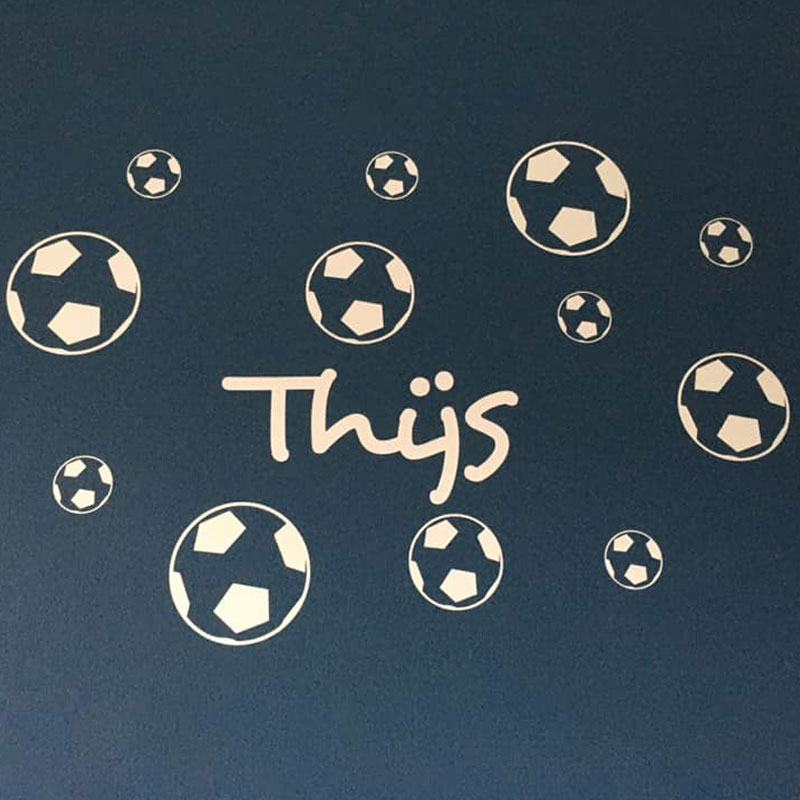 muursticker-voetbal-kinderkamer-stoer-ideeen-leuk-inspiratie-wit-zwart muursticker-voetbal-kinderkamer-stoer-ideeen-leuk-inspiratie-wit-zwart