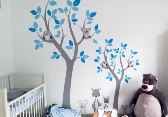 muursticker kinderkamer boom met dieren blauw