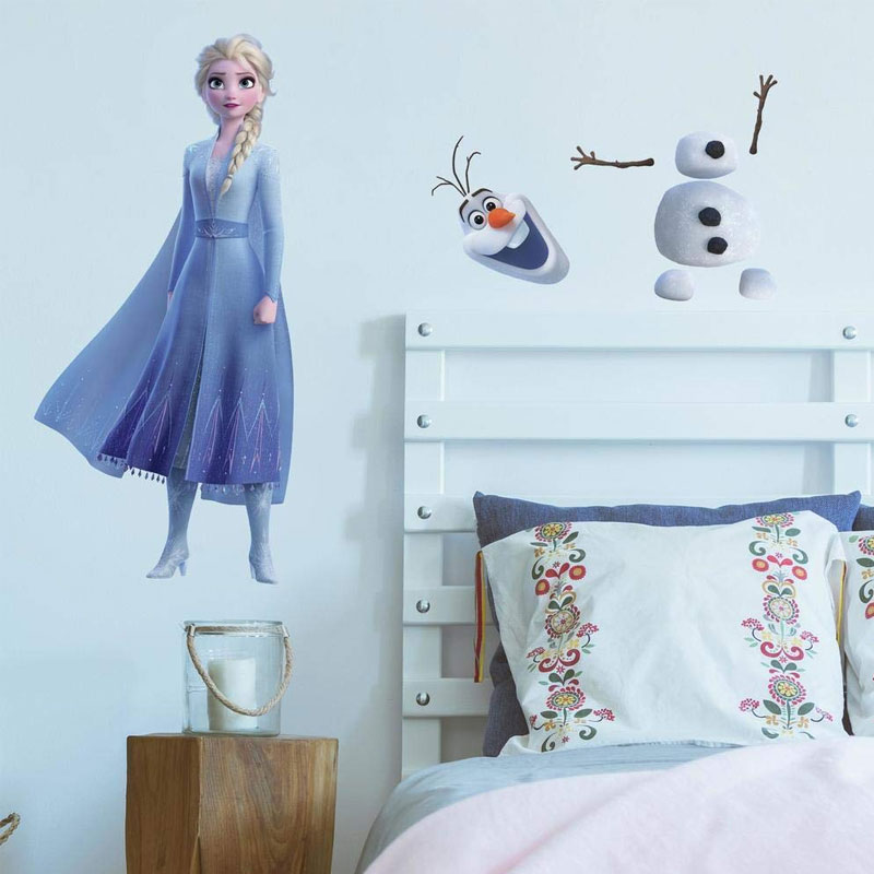 Frozen-2-Elsa-olaf-2 Muursticker Frozen 2 Elsa & Olaf