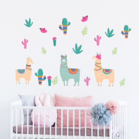 muursticker alpaca s babykamer kinderkamer ideeen inspiratie diy groen muur verf sjabloon lama cactussen vogels roze