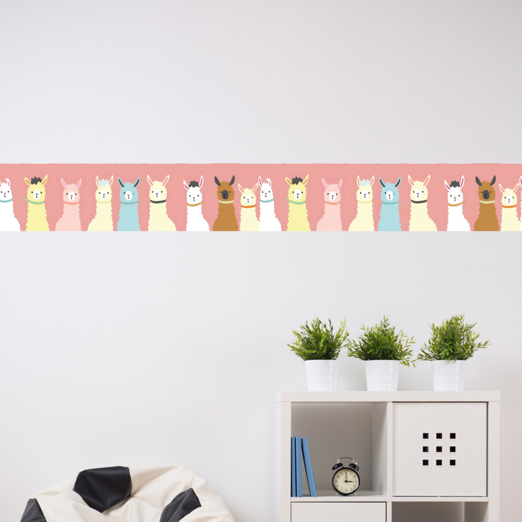 alpaca pastel kleuren behangstrook kleurrijk grappig kinderkamer